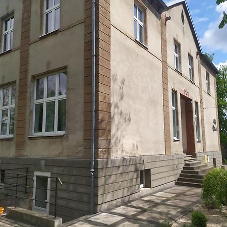 Feniks Pokoje Goscinne Malbork Exterior foto