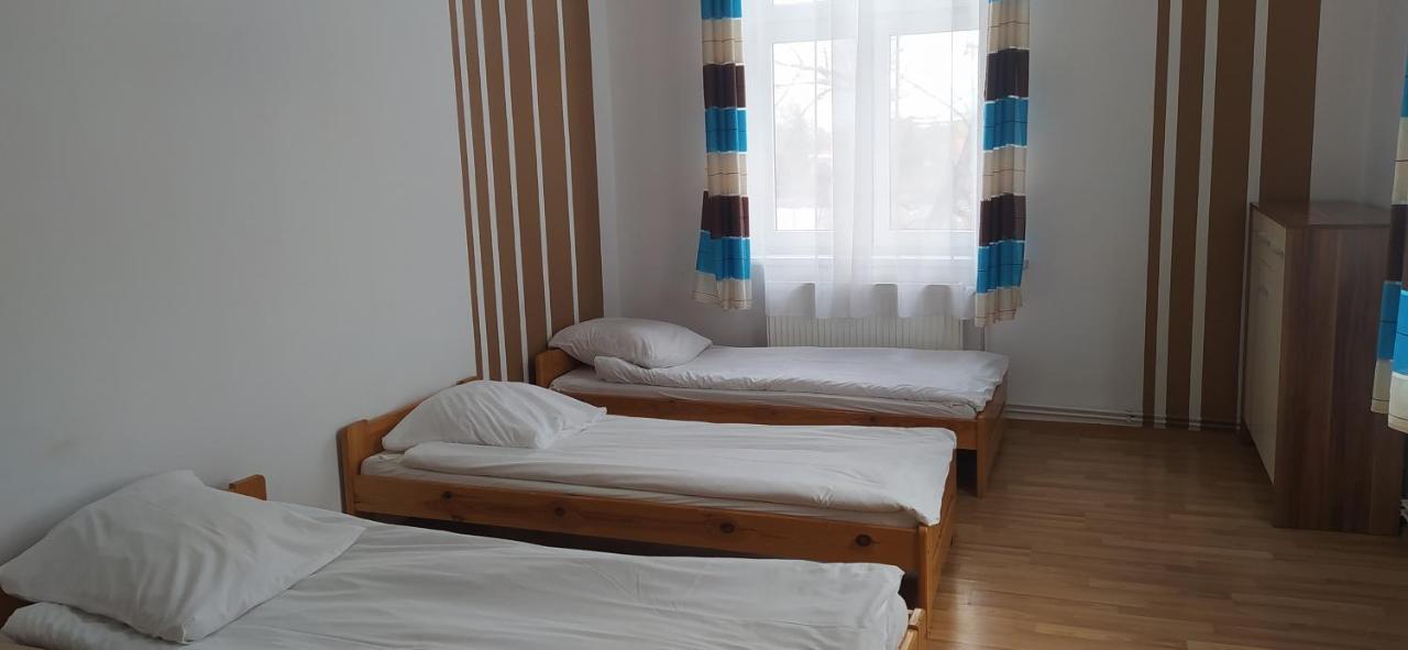 Feniks Pokoje Goscinne Malbork Cameră foto